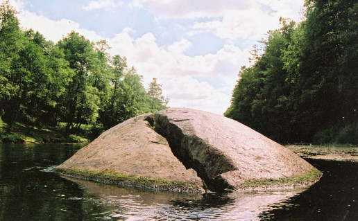 19_perkūno akmuo foto broliai Čer.jpg